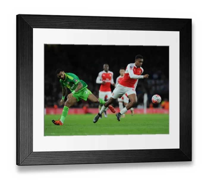 Framed Print : Arsenal's Alex Iwobi Outsmarts Sunderland's DeAndre Yedlin in FA Cup Showdown Framed Print : Arsenal's Alex Iwobi Outsmarts Sunderland's DeAndre Yedlin in FA Cup Showdown