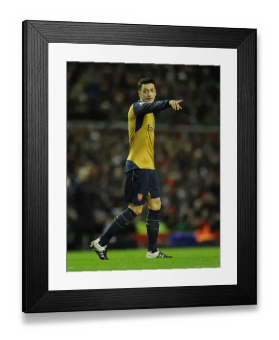 Framed Print : Mesut Ozil: In Action Against Liverpool, Premier League 2015-16 Framed Print : Mesut Ozil: In Action Against Liverpool, Premier League 2015-16