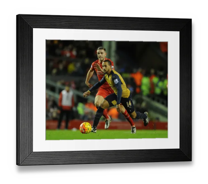 Framed Print : Theo Walcott vs. Jordan Henderson: A Premier League Showdown (2015-16) Framed Print : Theo Walcott vs. Jordan Henderson: A Premier League Showdown (2015-16)