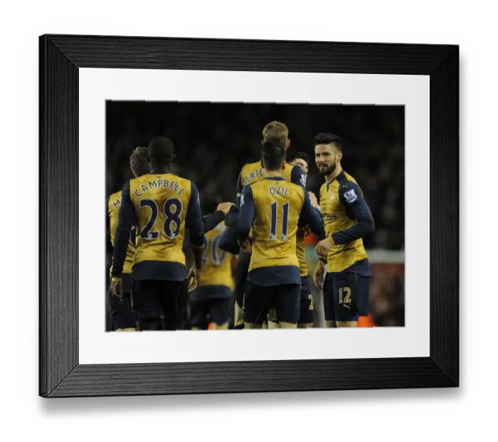 Framed Print : Giroud's Brace: Arsenal's Comeback Victory over Liverpool, Premier League 2015-16