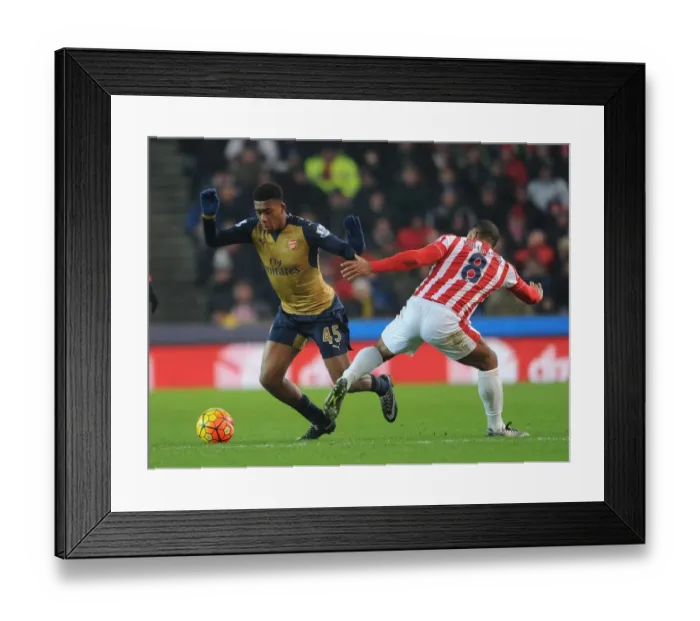 Framed Print : Alex Iwobi's Escape Act: Dodging Glen Johnson at Stoke City vs Arsenal, Premier League 2015-16