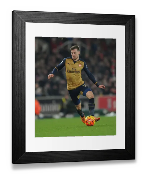 Framed Print : Aaron Ramsey in Action: Arsenal vs. Stoke City (2015-16) Framed Print : Aaron Ramsey in Action: Arsenal vs. Stoke City (2015-16)