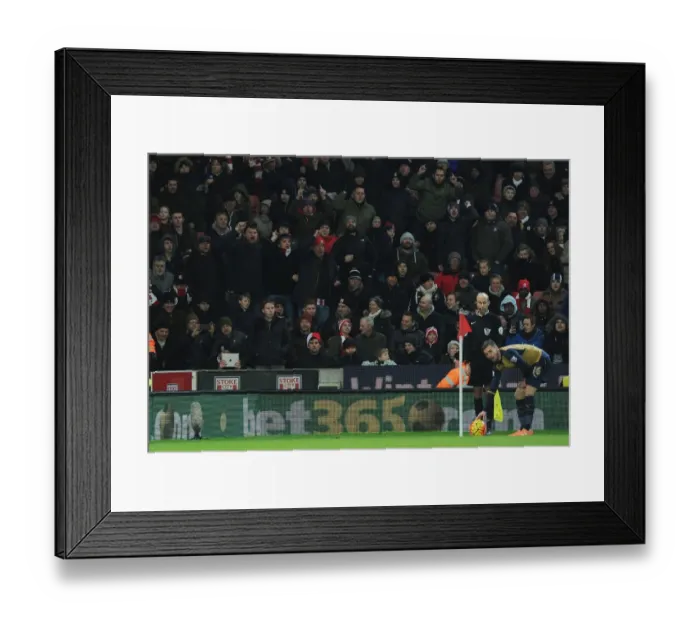 Framed Print : Aaron Ramsey Faces Abusive Stoke City Fans (2015-16) Framed Print : Aaron Ramsey Faces Abusive Stoke City Fans (2015-16)