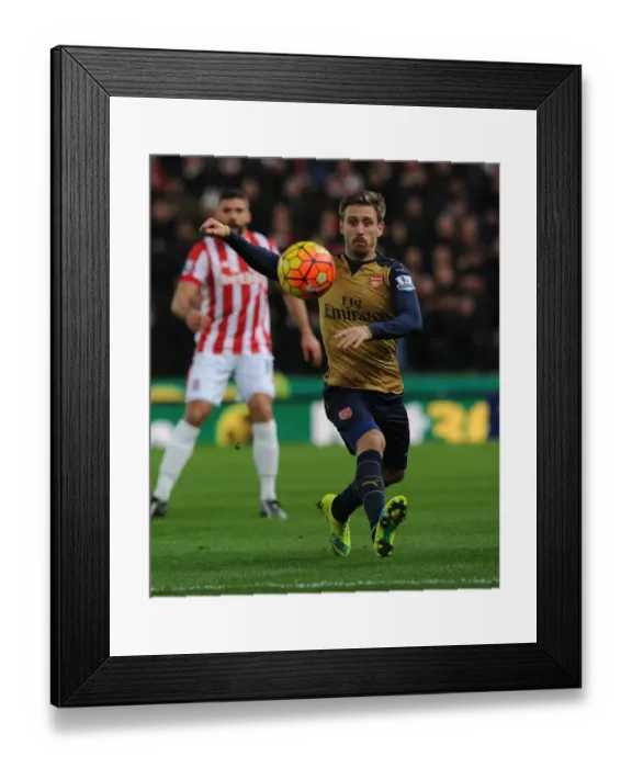 Framed Print : Nacho Monreal in Action: Arsenal vs. Stoke City, Premier League 2015-16