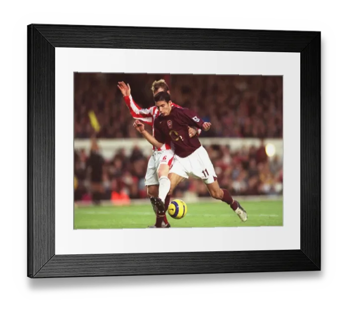 Framed Print : Robin van Persie Scores for Arsenal Against Sunderland in FA Premier League Match, Highbury, London, 5 / 11 / 05 Framed Print : Robin van Persie Scores for Arsenal Against Sunderland in FA Premier League Match, Highbury, London, 5 / 11 / 05