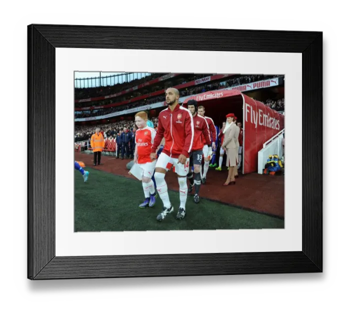 Framed Print : Theo Walcott Leads Arsenal Against Chelsea in Premier League Showdown Framed Print : Theo Walcott Leads Arsenal Against Chelsea in Premier League Showdown