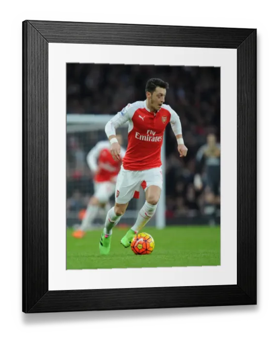 Framed Print : Arsenal vs Chelsea: Mesut Ozil's Performance at the Emirates Stadium (2015-16) Framed Print : Arsenal vs Chelsea: Mesut Ozil's Performance at the Emirates Stadium (2015-16)