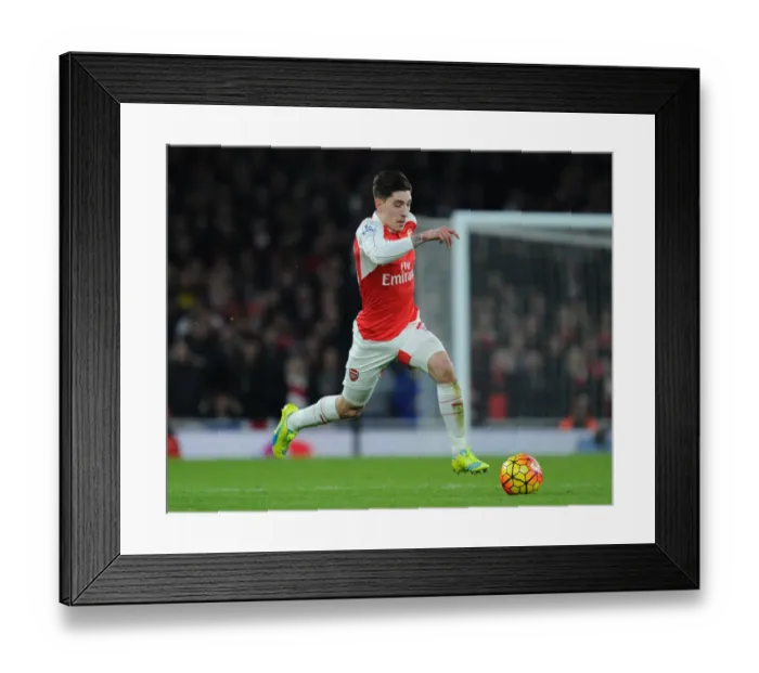 Framed Print : Arsenal vs. Chelsea: Bellerin's Thrilling Performance in the Premier League Showdown, London 2016 Framed Print : Arsenal vs. Chelsea: Bellerin's Thrilling Performance in the Premier League Showdown, London 2016