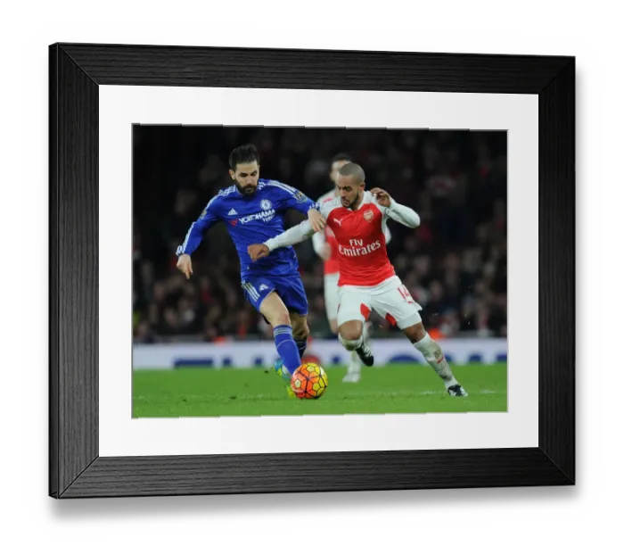 Framed Print : Theo Walcott Outsmarts Cesc Fabregas: Arsenal vs. Chelsea, Premier League 2015-16