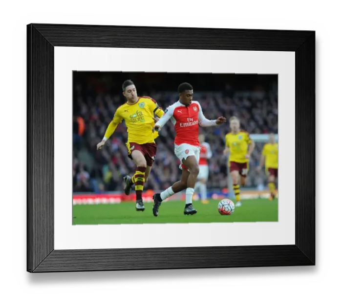 Framed Print : Arsenal vs. Burnley: The Emirates FA Cup Clash - January 2016