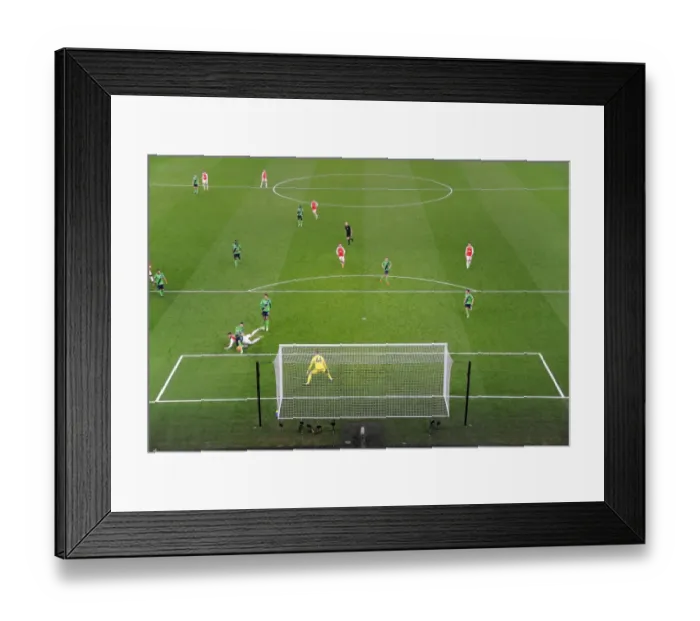 Framed Print : Olivier Giroud's Dramatic Header: Arsenal's Comeback Win Against Southampton (2015-16) Framed Print : Olivier Giroud's Dramatic Header: Arsenal's Comeback Win Against Southampton (2015-16)