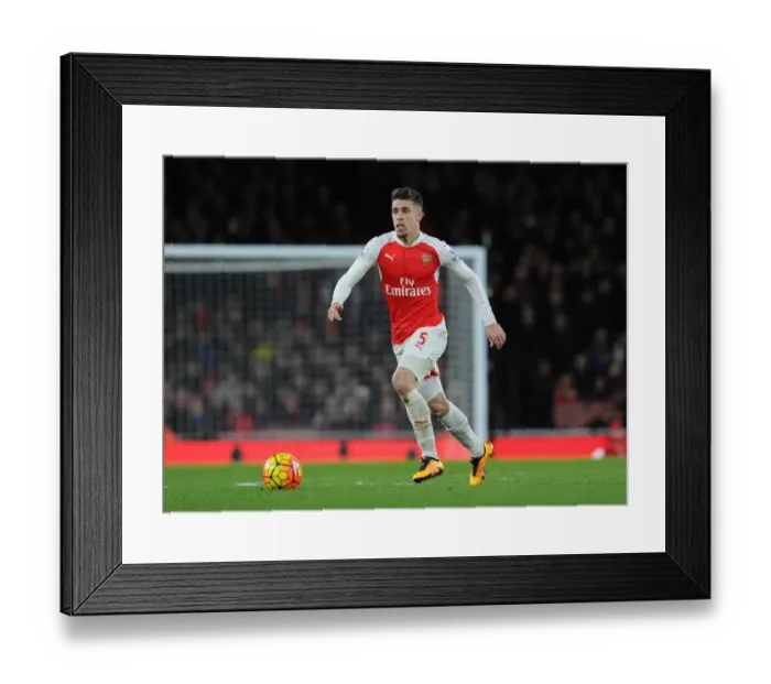 Framed Print : Gabriel in Action: Arsenal vs Southampton, Premier League 2015-16