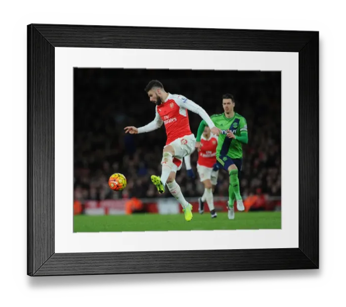Framed Print : Giroud vs Fonte: A Clash at Emirates - Arsenal vs Southampton, Premier League 2015-16