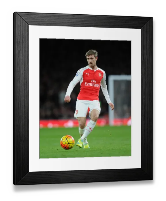 Framed Print : Nacho Monreal in Action: Arsenal vs Southampton, Premier League 2015-16