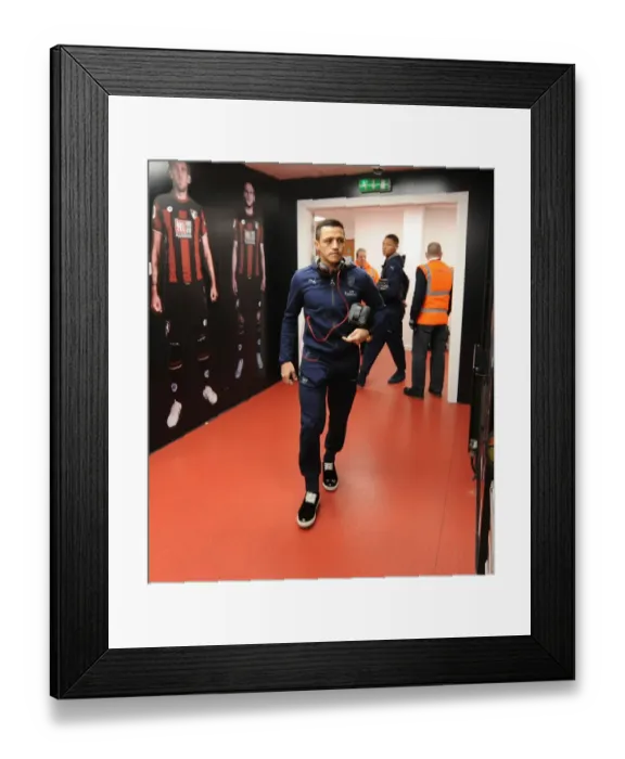 Framed Print : Alexis Sanchez: Focused Before Arsenal's Clash Against Bournemouth (Premier League 2015-16)