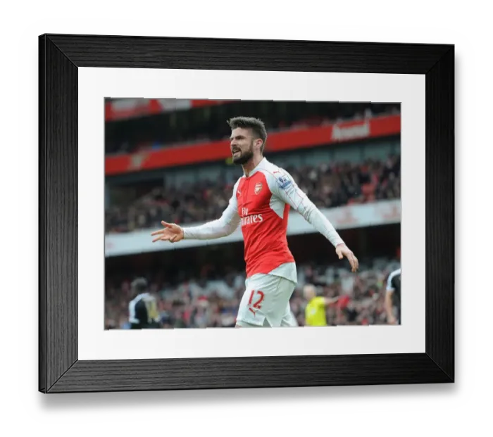 Framed Print : Arsenal's Olivier Giroud in Action against Leicester City (2015-16 Premier League)