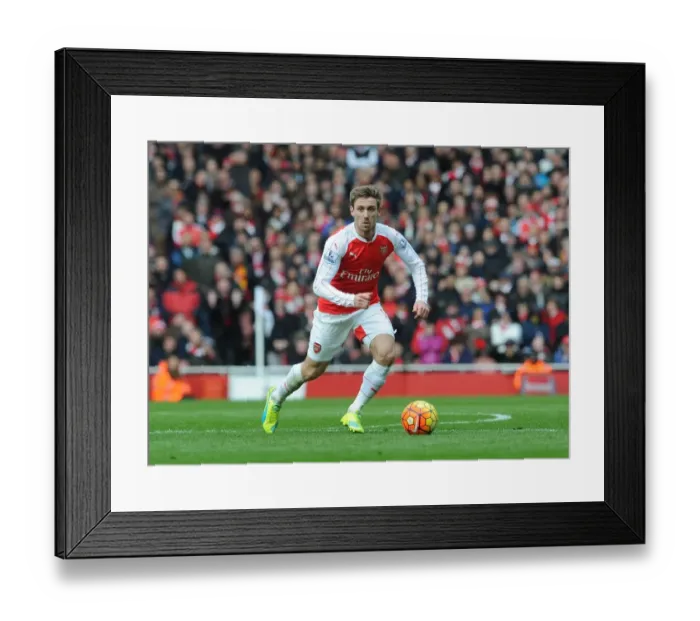 Framed Print : Nacho Monreal in Action: Arsenal vs. Leicester City, Premier League 2015-16 Framed Print : Nacho Monreal in Action: Arsenal vs. Leicester City, Premier League 2015-16