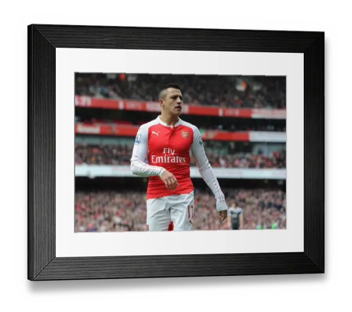 Framed Print : Alexis Sanchez in Action: Arsenal vs. Leicester City, Premier League 2015-16