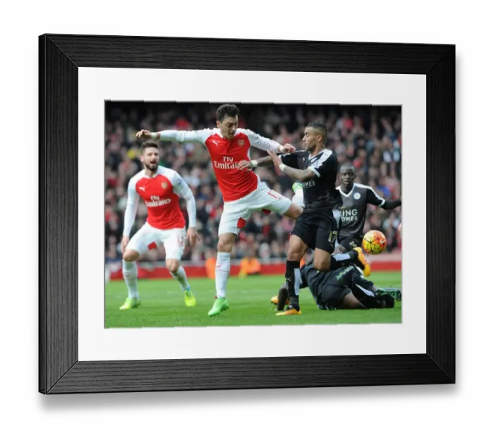 Framed Print : Arsenal vs Leicester City: A Battle between Ozil and Simpson (February 14, 2016) Framed Print : Arsenal vs Leicester City: A Battle between Ozil and Simpson (February 14, 2016)
