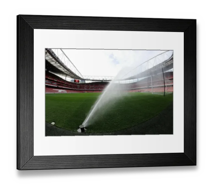 Framed Print : Arsenal vs Hull City: FA Cup 2015-16 - Pre-Match Pitch Preparation at The Emirates Framed Print : Arsenal vs Hull City: FA Cup 2015-16 - Pre-Match Pitch Preparation at The Emirates