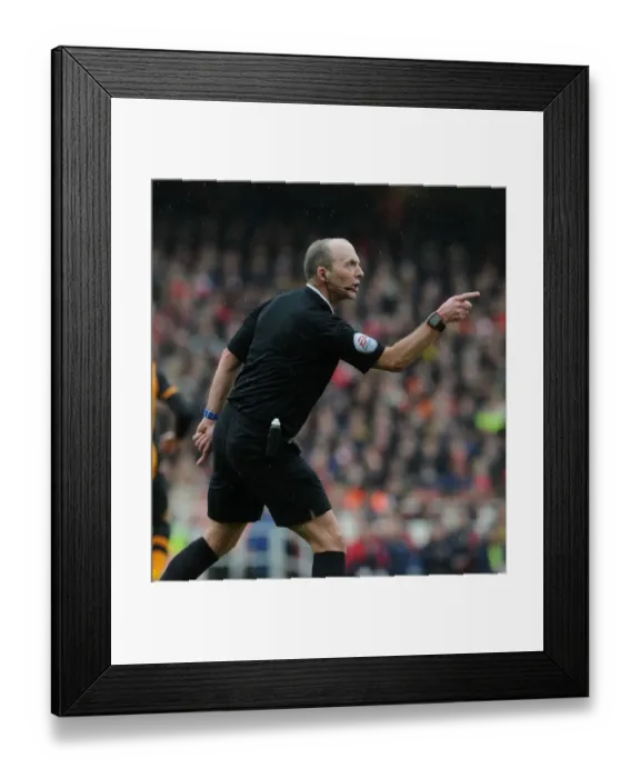 Framed Print : Mike Dean: Referees Arsenal vs. Hull City FA Cup Clash Framed Print : Mike Dean: Referees Arsenal vs. Hull City FA Cup Clash