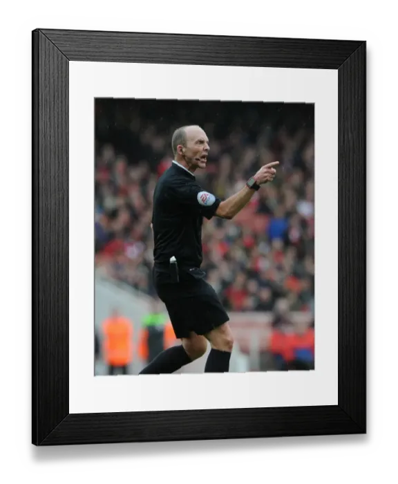 Framed Print : Mike Dean: Referees Arsenal vs. Hull City FA Cup Match