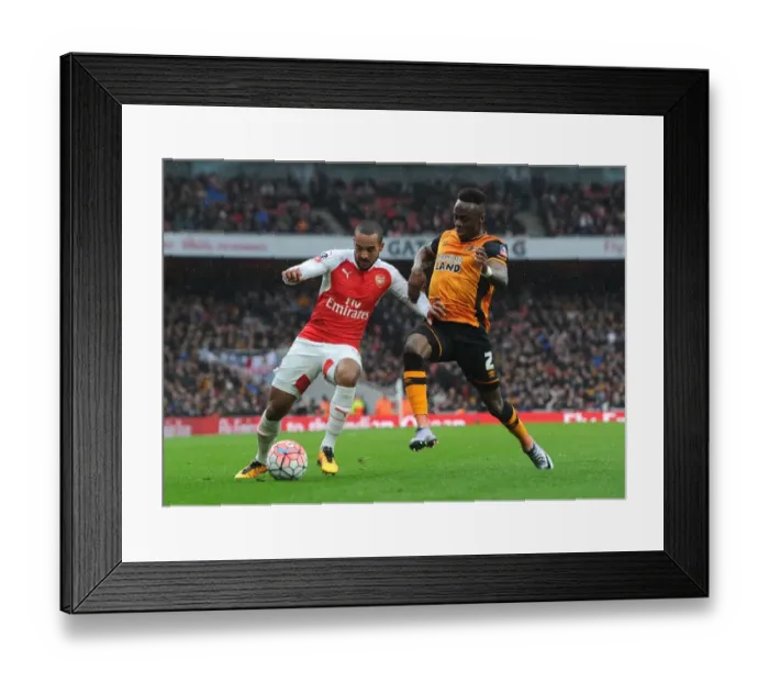 Framed Print : Theo Walcott vs. Moses Odubajo: A Battle at The Emirates - Arsenal vs. Hull City FA Cup Clash Framed Print : Theo Walcott vs. Moses Odubajo: A Battle at The Emirates - Arsenal vs. Hull City FA Cup Clash