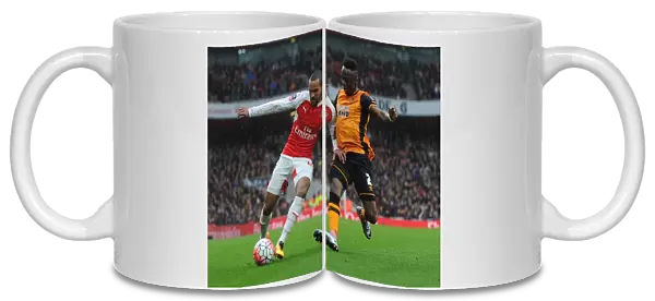 Theo Walcott (Arsenal) Moses Odubajo (Hull). Arsenal 0: 0 Hull City. FA Cup 5th Round