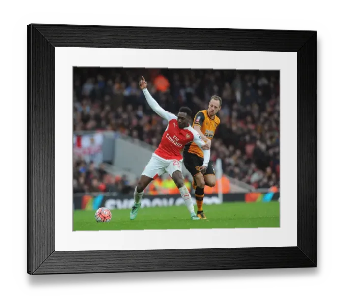 Framed Print : Clash of the Midfield: Danny Welbeck vs. David Meyler - Arsenal vs. Hull FA Cup Showdown