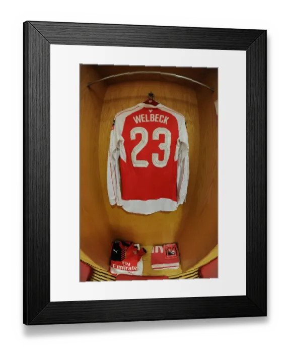 Framed Print : Danny Welbeck's FA Cup Preparation: Arsenal's Star Forward Gears Up against Hull City