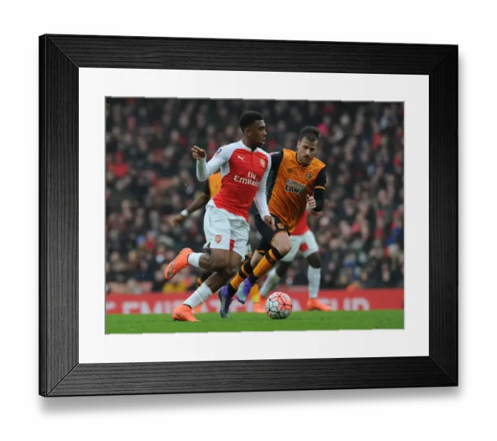 Framed Print : Alex Iwobi's Sneaky Move: Arsenal's FA Cup Triumph over Hull (Iwobi Outsmarts Ryan Taylor) Framed Print : Alex Iwobi's Sneaky Move: Arsenal's FA Cup Triumph over Hull (Iwobi Outsmarts Ryan Taylor)