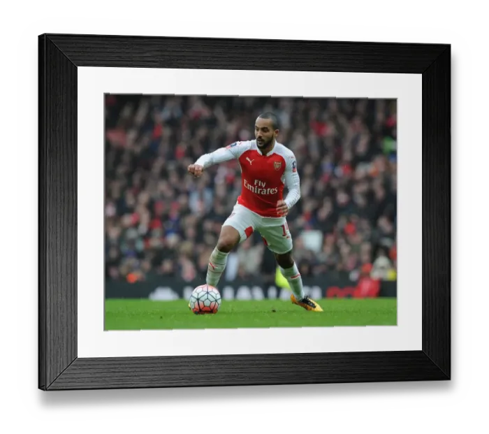 Framed Print : Theo Walcott in FA Cup Action: Arsenal vs. Hull City Framed Print : Theo Walcott in FA Cup Action: Arsenal vs. Hull City