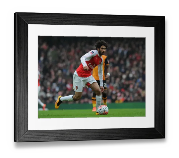 Framed Print : FA Cup Showdown: Arsenal vs Hull City - Mohamed Elneny's Determined Performance at The Emirates