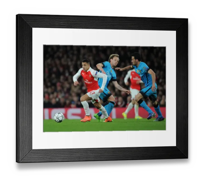Framed Print : Alexis Sanchez Outsmarts Sergio Busquets: Arsenal vs. Barcelona, 2015 / 16 Champions League
