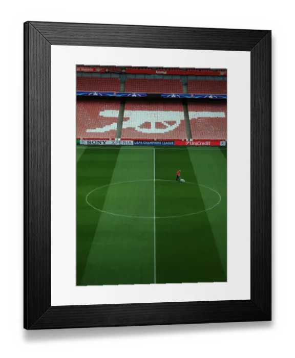 Framed Print : Arsenal FC vs. FC Barcelona: UEFA Champions League Clash at Arsenal Stadium, London