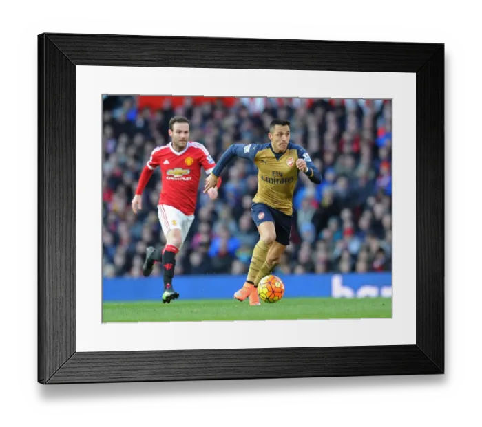 Framed Print : Alexis Sanchez vs Manchester United: A Fierce Face-Off in the 2015 / 16 Premier League Clash