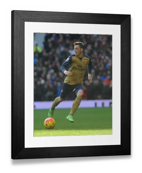 Framed Print : Mesut Ozil: Clash at Old Trafford - Manchester United vs. Arsenal, Premier League (2015 / 16) Framed Print : Mesut Ozil: Clash at Old Trafford - Manchester United vs. Arsenal, Premier League (2015 / 16)
