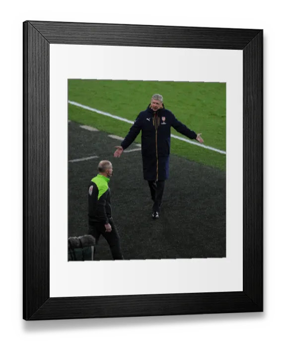 Framed Print : Arsene Wenger Argues with Referee over Disallowed Goal in Arsenal vs Swansea Clash (2015-16) Framed Print : Arsene Wenger Argues with Referee over Disallowed Goal in Arsenal vs Swansea Clash (2015-16)