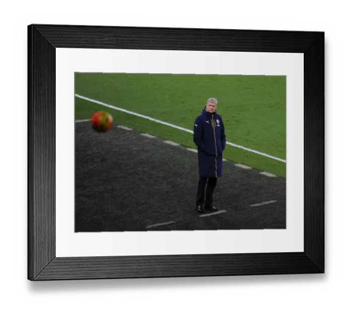 Framed Print : Arsene Wenger Leads Arsenal Against Swansea City in Premier League Clash (2015-16) Framed Print : Arsene Wenger Leads Arsenal Against Swansea City in Premier League Clash (2015-16)