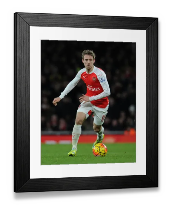Framed Print : Monreal in Action: Arsenal vs Swansea City, Premier League 2015-16 Framed Print : Monreal in Action: Arsenal vs Swansea City, Premier League 2015-16