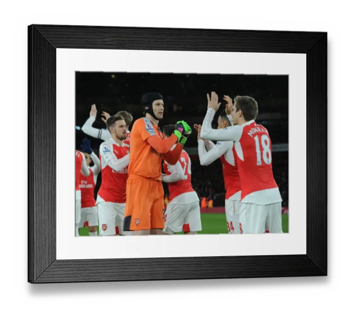 Framed Print : Arsenal's Petr Cech Gears Up for Swansea City Showdown in Premier League (2015-16) Framed Print : Arsenal's Petr Cech Gears Up for Swansea City Showdown in Premier League (2015-16)