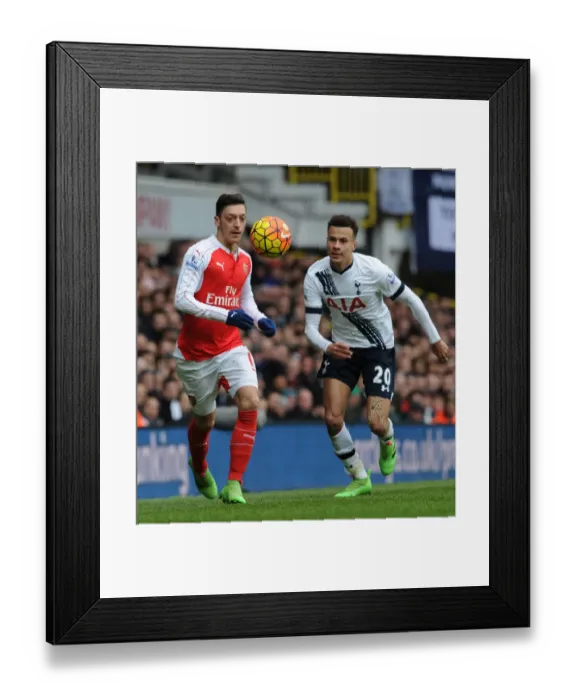 Framed Print : Mesut Ozil's Masterclass: Outsmarting Dele Alli in Arsenal's Victory over Tottenham, Premier League 2015-16