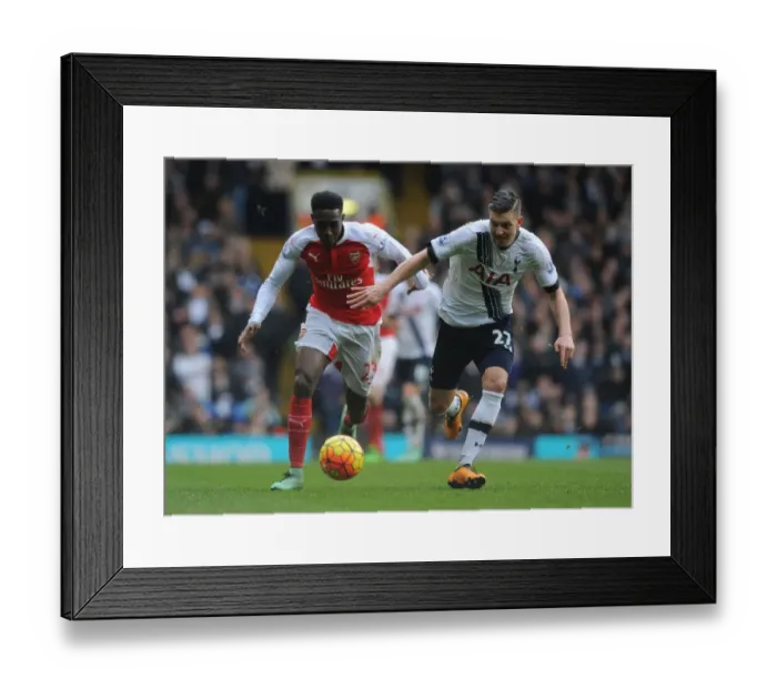 Framed Print : Welbeck vs Wimmer: Battle in the North London Derby - Tottenham vs Arsenal, Premier League 2015-16 Framed Print : Welbeck vs Wimmer: Battle in the North London Derby - Tottenham vs Arsenal, Premier League 2015-16