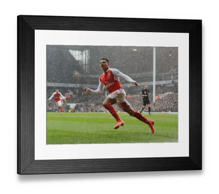 Framed Print : Alexis Sanchez's Brace: Arsenal's Triumph over Tottenham Hotspur in the 2015-16 Premier League