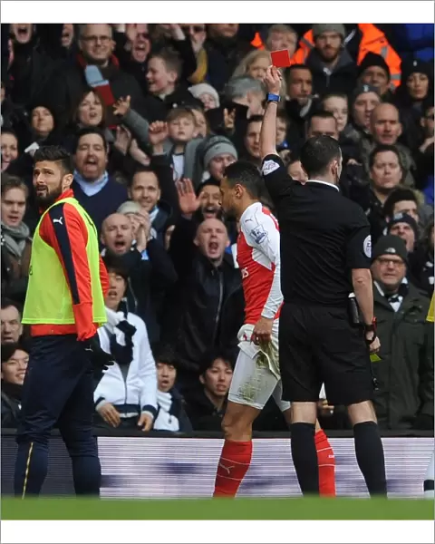 Francis Coquelin (Arsenal) is shown the red card