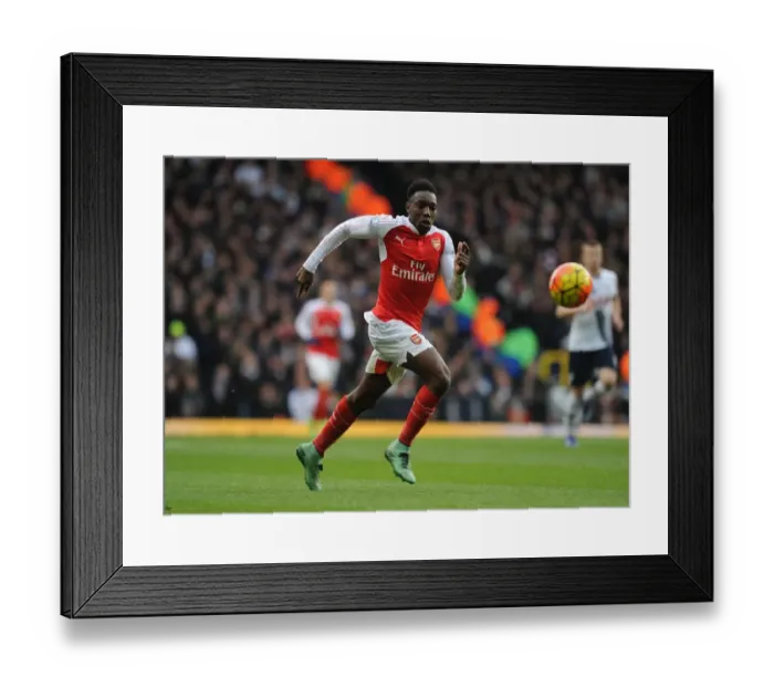 Framed Print : Danny Welbeck in Action: Tottenham vs. Arsenal, Premier League 2015-16 Framed Print : Danny Welbeck in Action: Tottenham vs. Arsenal, Premier League 2015-16