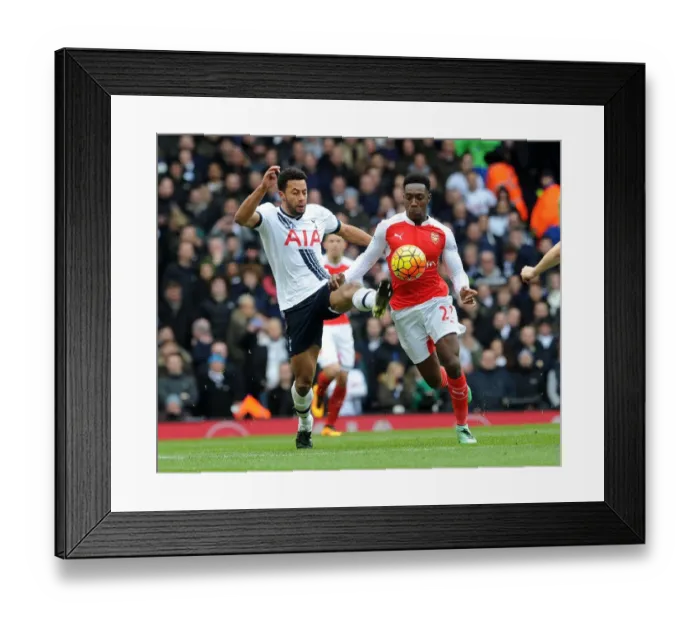 Framed Print : Clash of the Titans: Welbeck vs. Dembele - Arsenal vs. Tottenham, Premier League 2015-16 Framed Print : Clash of the Titans: Welbeck vs. Dembele - Arsenal vs. Tottenham, Premier League 2015-16