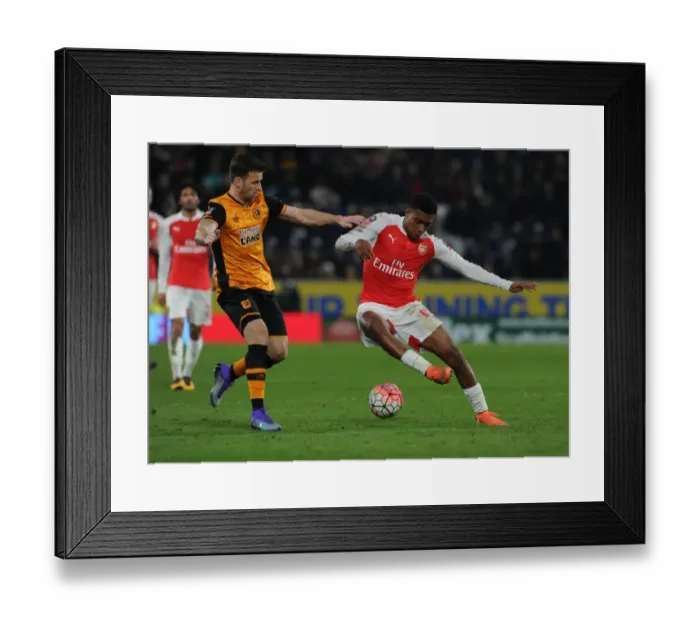 Framed Print : Arsenal's Alex Iwobi vs. Hull's Ryan Taylor: FA Cup Fifth Round Replay Battle