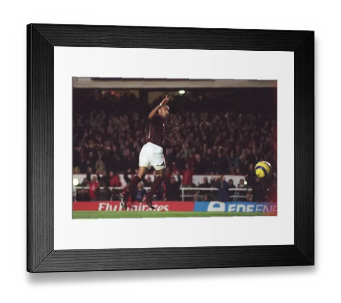 Framed Print : Thierry Henrycelebrates scoring Arsenals 3rd goal his 2nd Framed Print : Thierry Henrycelebrates scoring Arsenals 3rd goal his 2nd