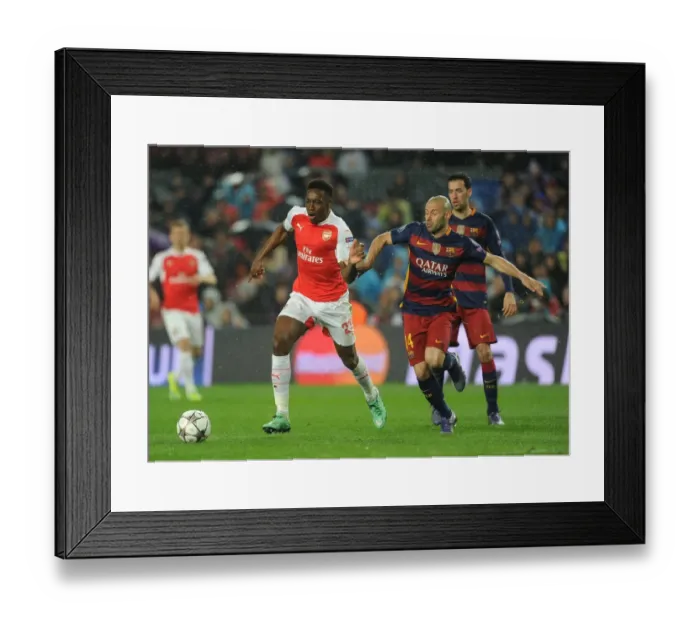 Framed Print : Clash of Titans: Welbeck vs Mascherano - Arsenal vs Barcelona, UEFA Champions League 2016